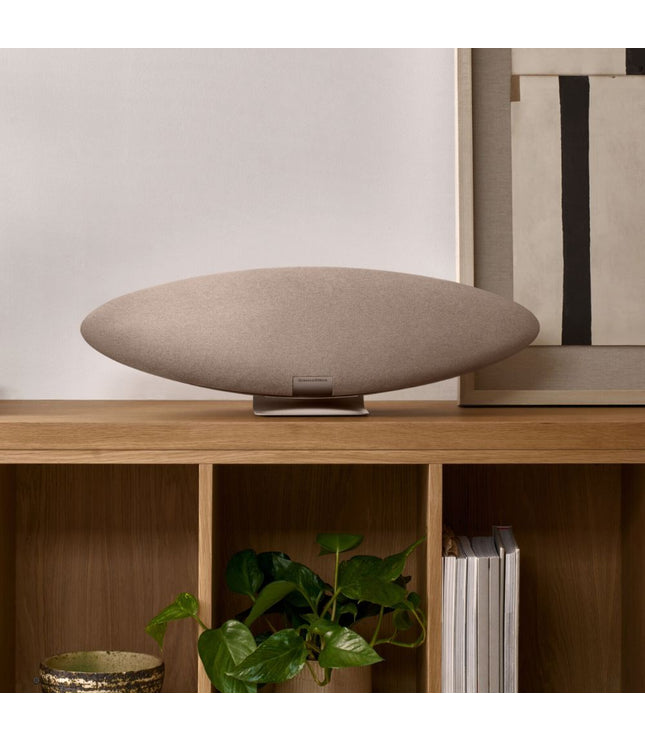 Bowers & Wilkins Zeppelin Pro Edition