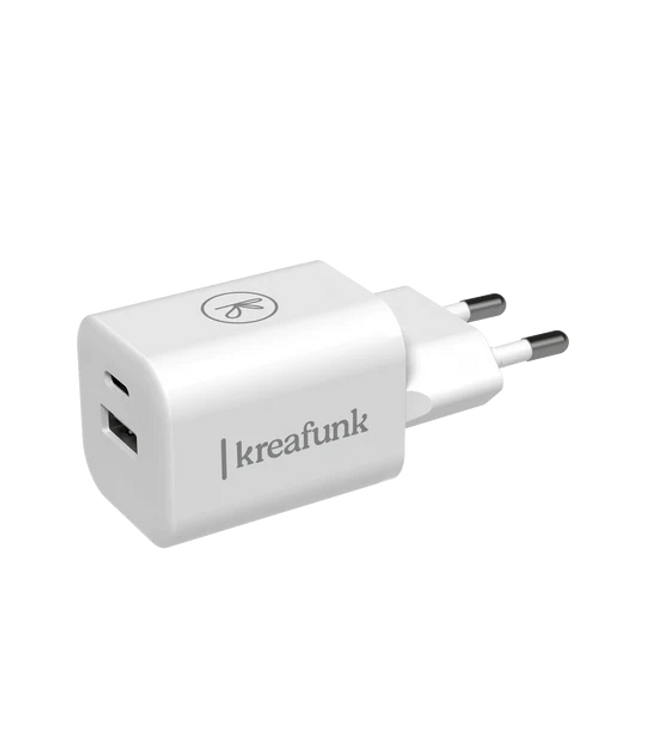 Kreafunk aDAPT Power Adapter