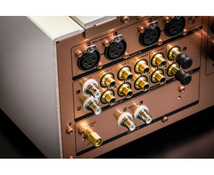 Marantz PM-10 Reference Integrated Stereo Amplifier with 200W and Custom HDAM